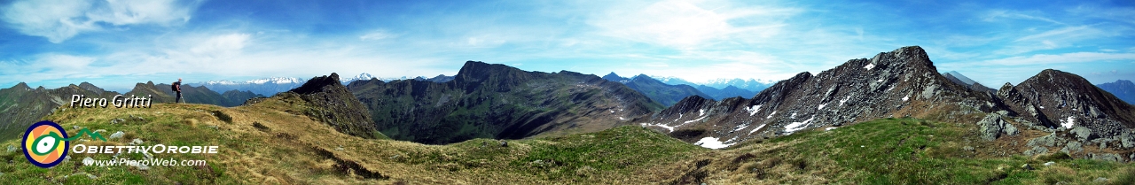 46  Panoramica verso Passo e Cima di Lemma e Pizzo Scala.jpg